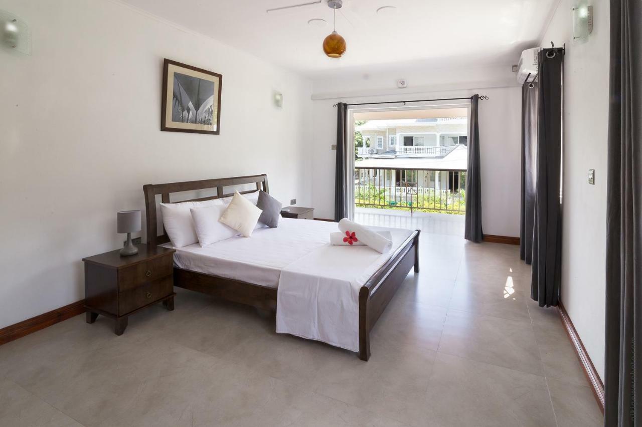 ויקטוריה Flora'S Self Catering Apartments מראה חיצוני תמונה