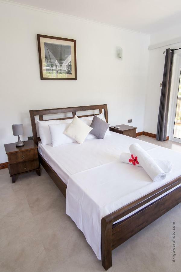 ויקטוריה Flora'S Self Catering Apartments מראה חיצוני תמונה